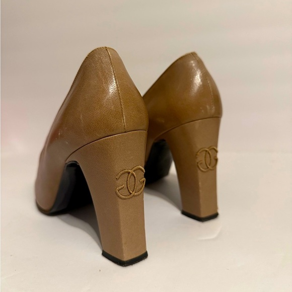 Givenchy Paris | Vintage Leather Block Heel Pump size 8 - Picture 1 of 12
